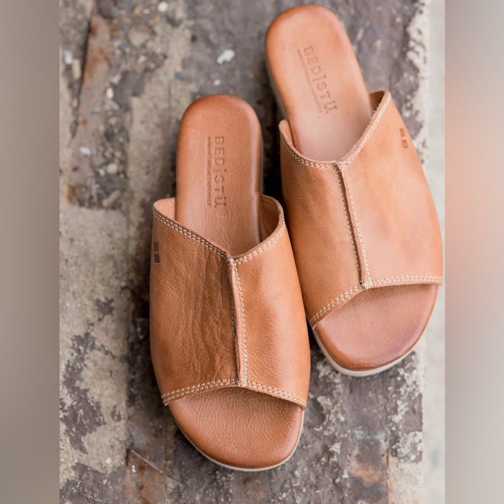 Women's Tan Leather Slide Sandals
